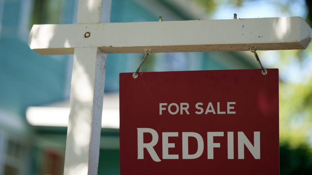 Average US long-term mortgage rate falls to 6.48%, retreating from its highest level in 9 months