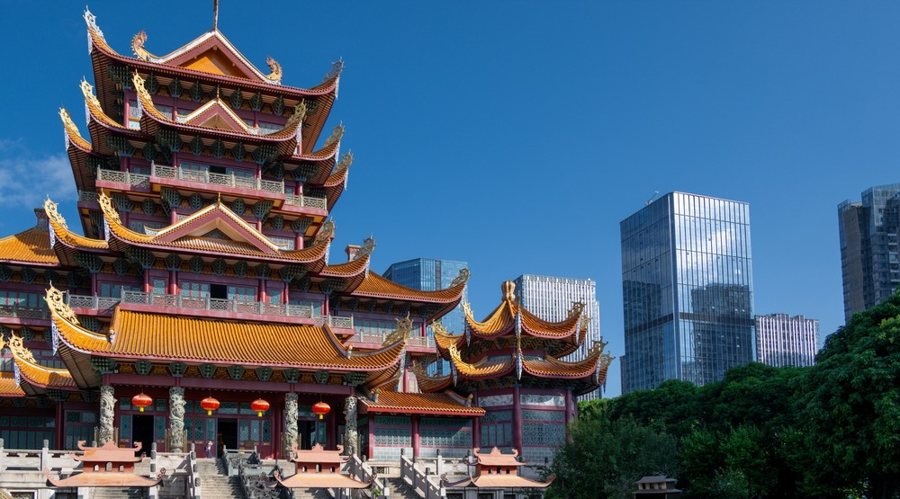 China Just Gave Offshore Brokers Two Years to Exit the Mainland