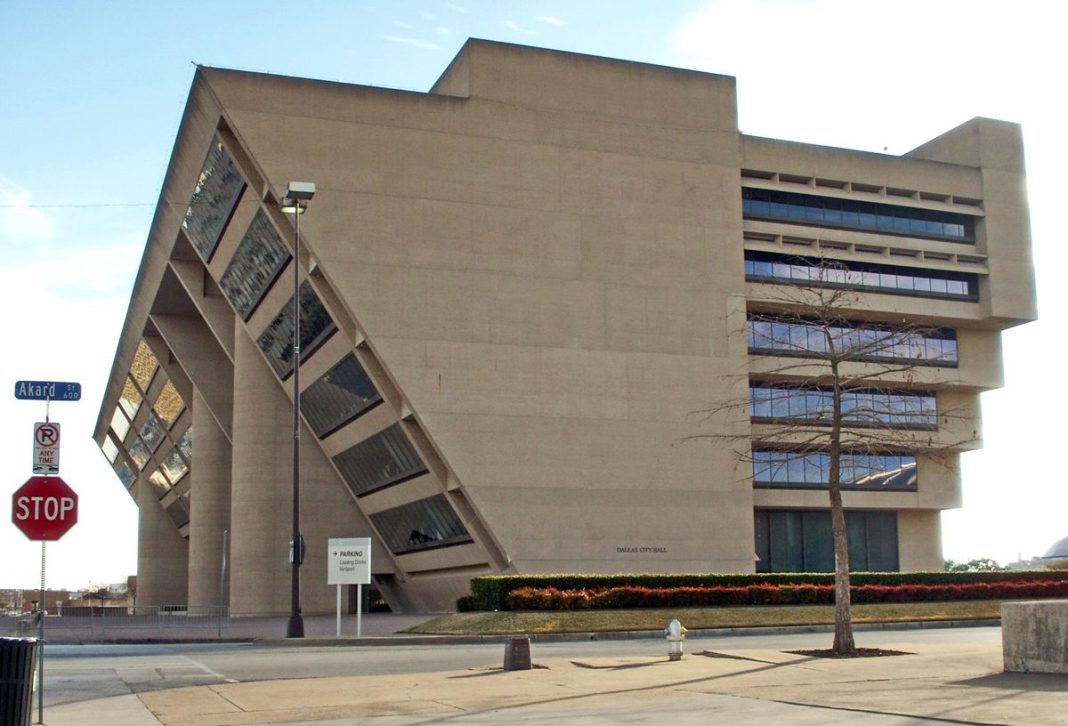 Dallas Mayor Favors Redevelopment Of I.M. Pei-Designed City Hall As Council Calls Vote