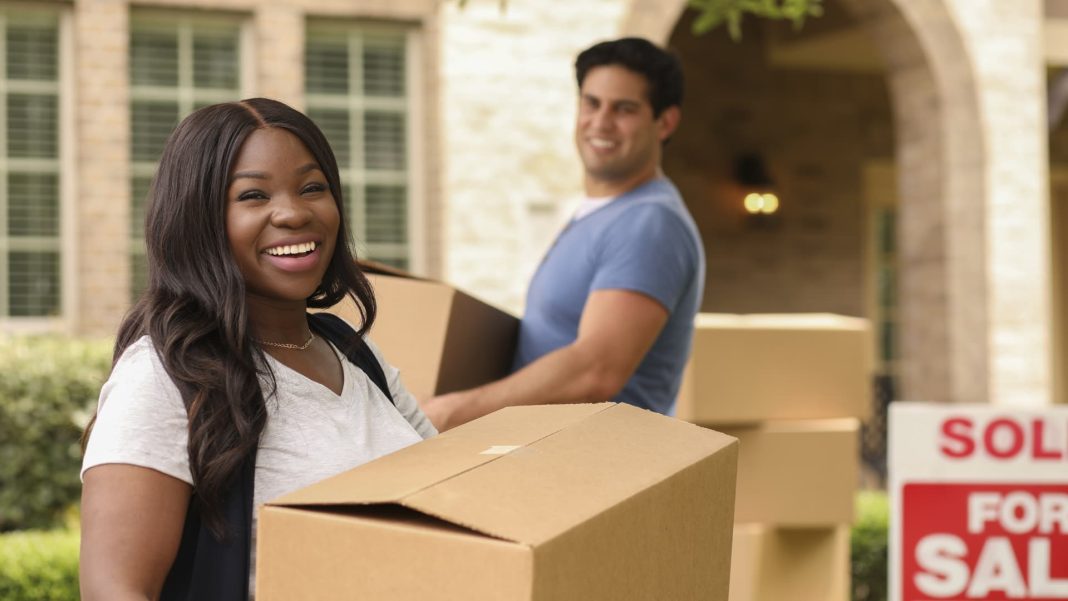 Most homebuyers don't shop around for mortgages. Why that's a bad idea