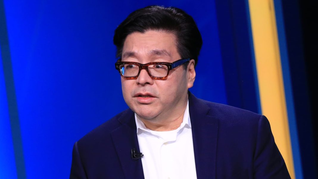 Tom Lee’s clients are worried SpaceX IPO will mark a market top. He’s not