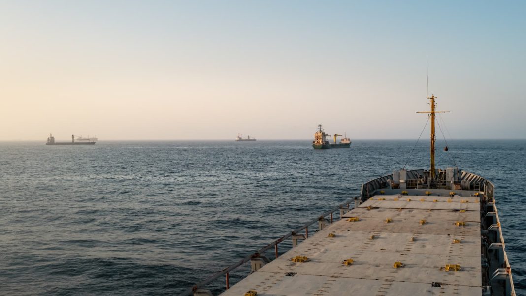 Traffic rebounds in Strait of Hormuz but anxiety threatens recovery