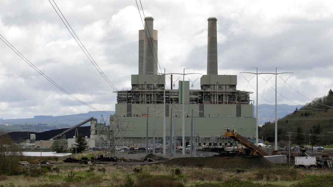 Trump expected to announce $700 million in new support for struggling coal industry