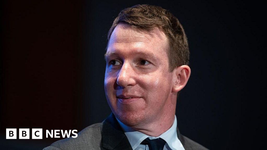 We need to stop AI developing without humans, says Anthropic co-founder