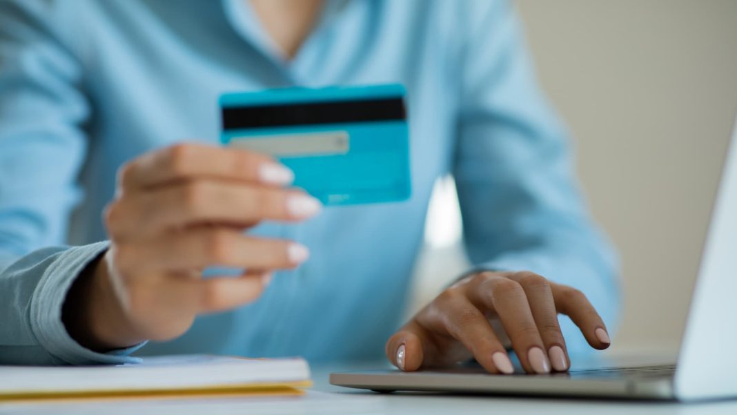What Trump’s 10% credit card interest rate cap idea may mean for you