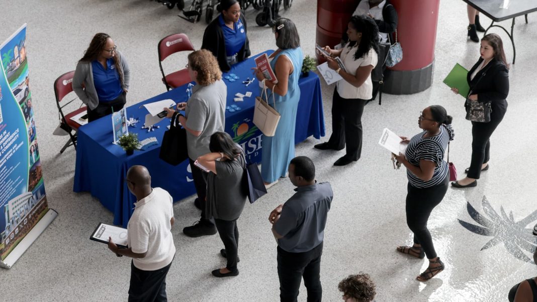 Labor force participation rate falls to lowest in 50 years, outside of Covid era