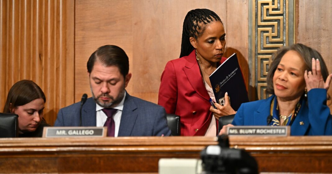 Crypto negotiators sign on to bill to ban Trump-backed trust