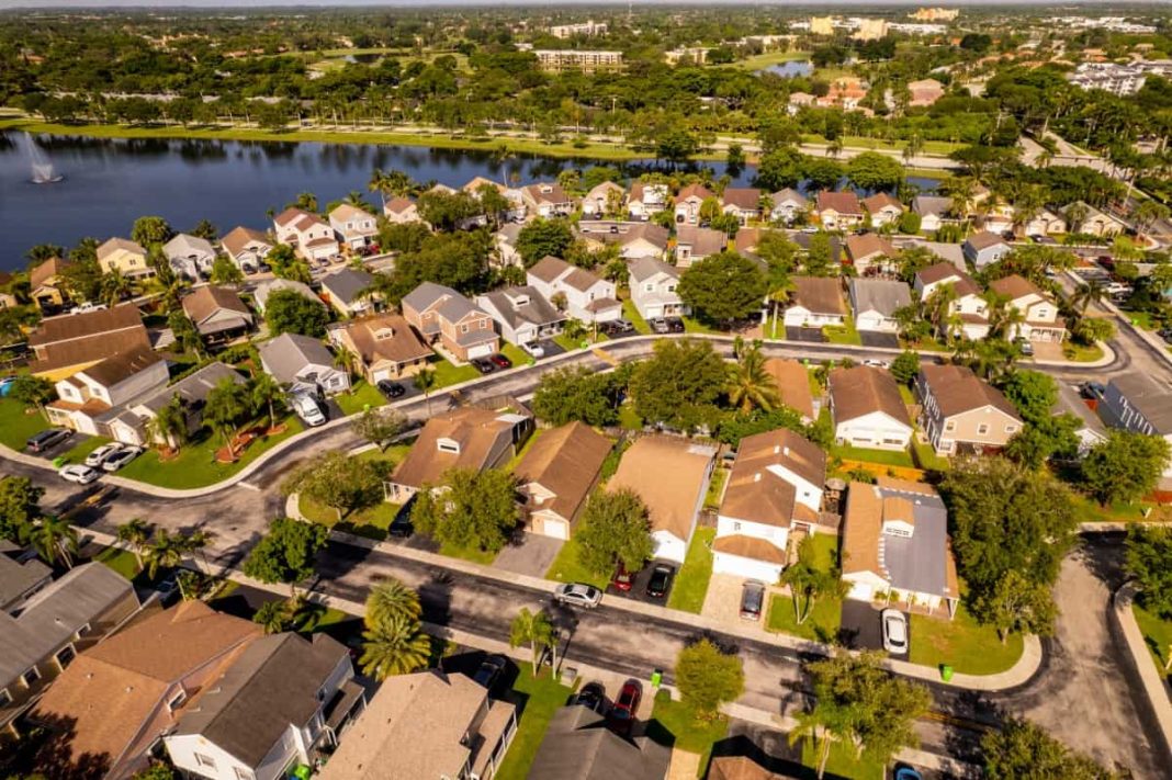 Choosing Creative Drone Angles to Highlight Backyard Staging