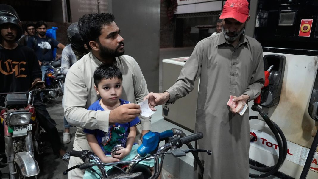 Pakistan provides fuel aid to 9 million low-income people as Middle East war drives up prices