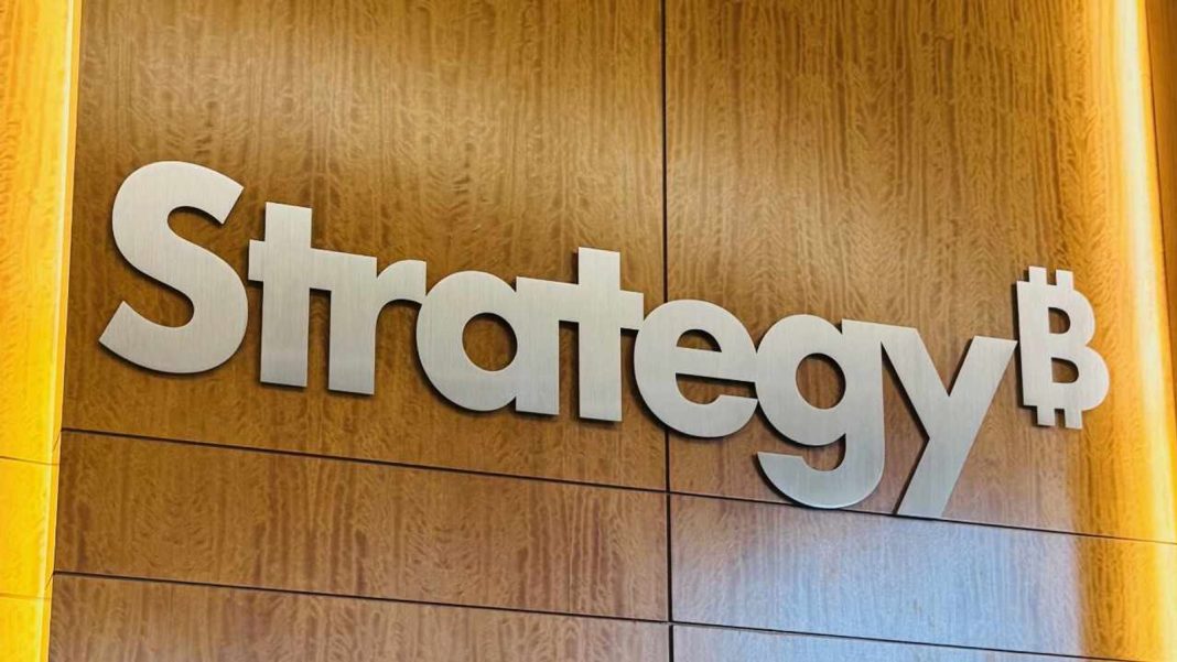 Strategy Buys $22.1M in Bitcoin, Expands Buyback Program to $3B
